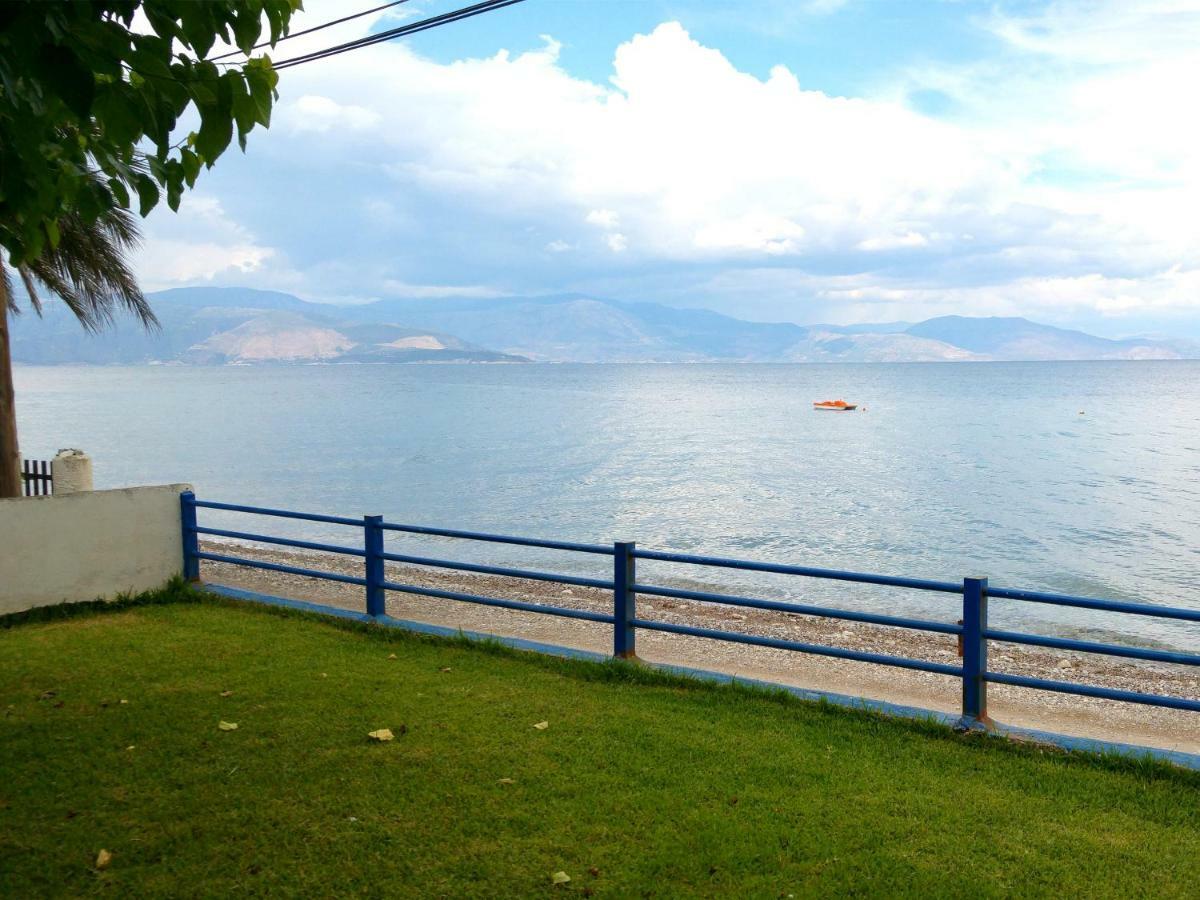 Papadogiannopoulos House Aigio Exterior photo